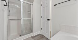 1808 NE 82nd Place, Kansas City, MO 64118