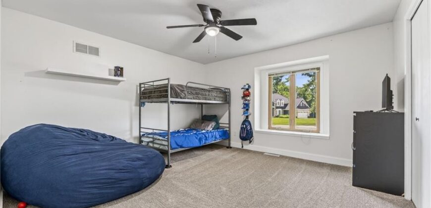 1808 NE 82nd Place, Kansas City, MO 64118