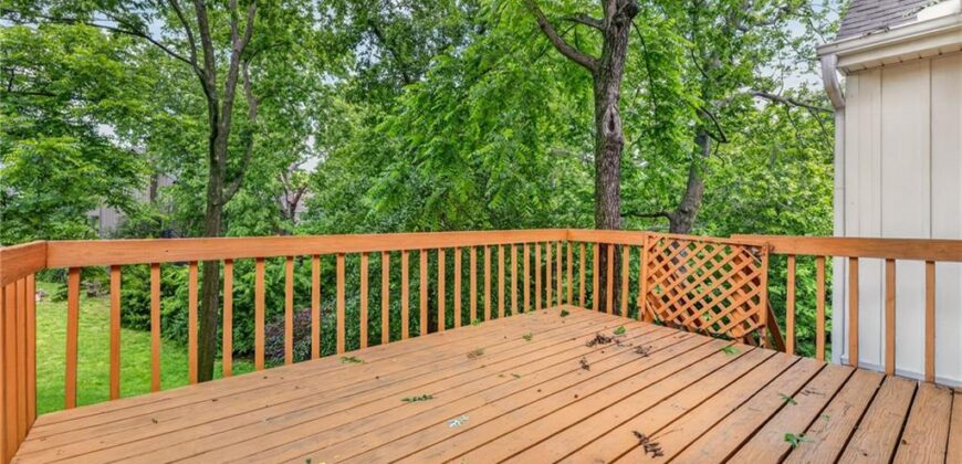 1808 NE 82nd Place, Kansas City, MO 64118