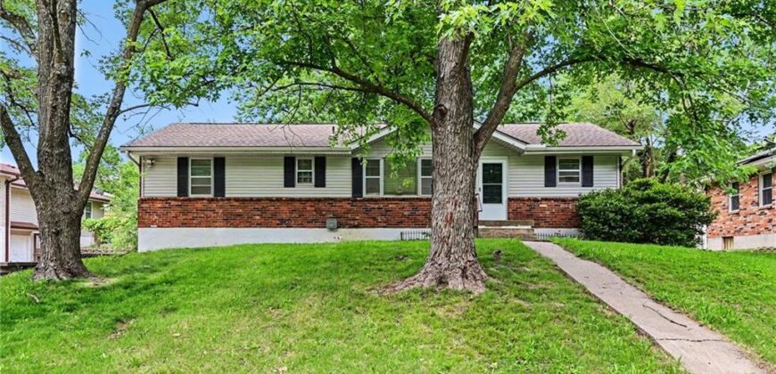 7420 N Main Street, Kansas City, MO 64118