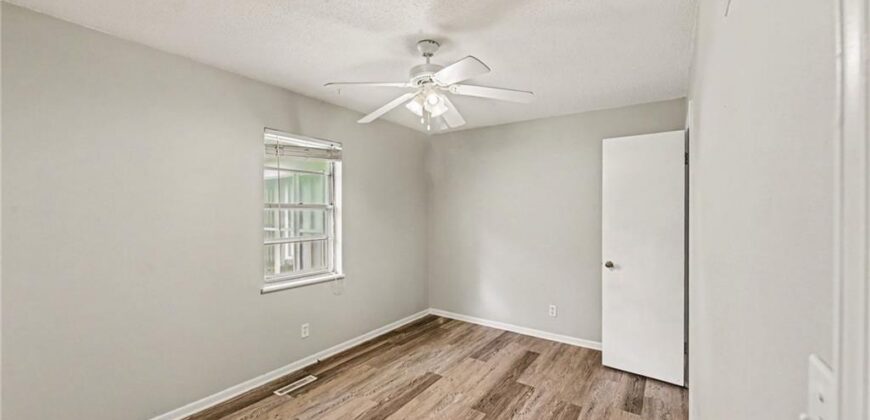 7420 N Main Street, Kansas City, MO 64118