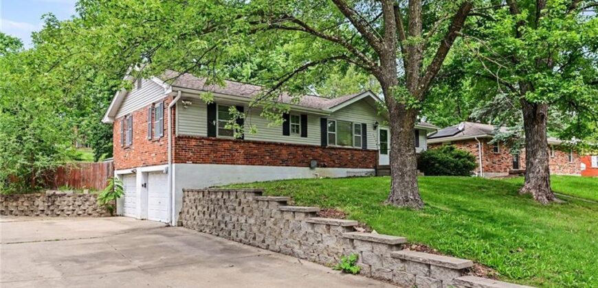 7420 N Main Street, Kansas City, MO 64118
