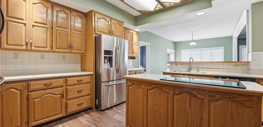 604 NW 64th Street, Kansas City, MO 64118