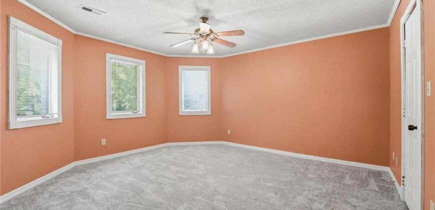 604 NW 64th Street, Kansas City, MO 64118