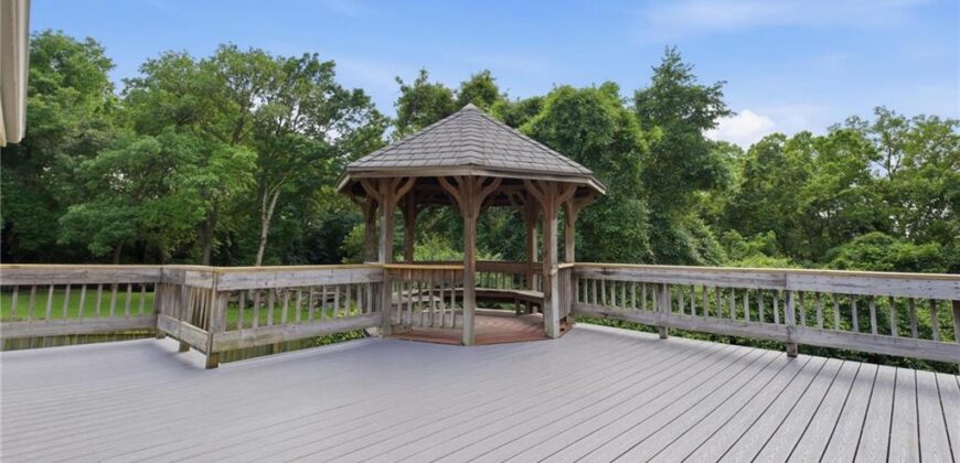604 NW 64th Street, Kansas City, MO 64118