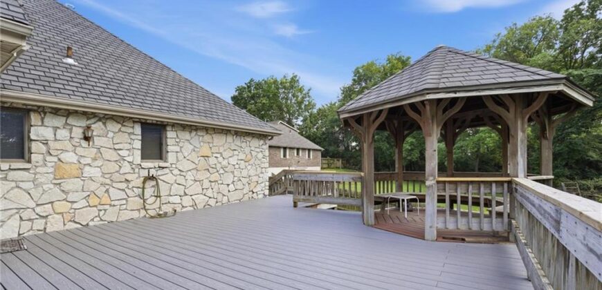 604 NW 64th Street, Kansas City, MO 64118