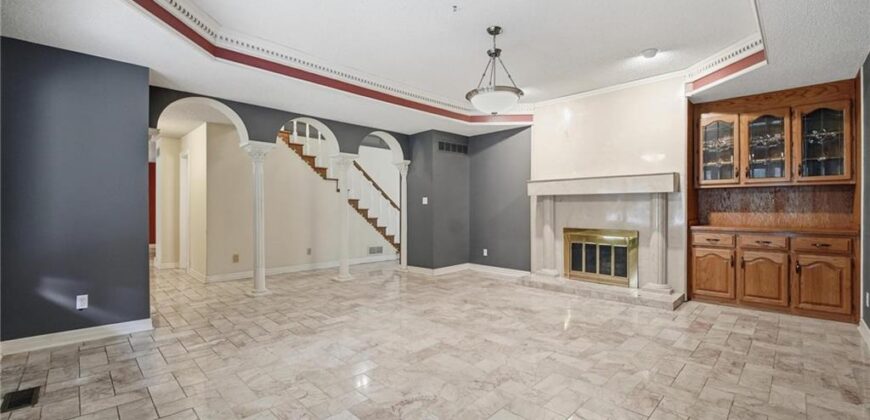 604 NW 64th Street, Kansas City, MO 64118