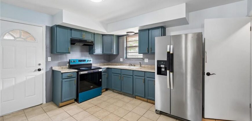 6716 NE Cotter Avenue, Kansas City, MO 64119