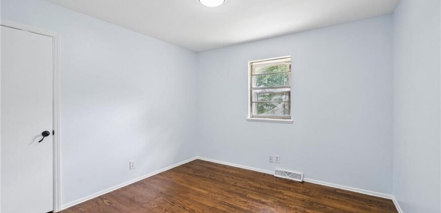 6716 NE Cotter Avenue, Kansas City, MO 64119