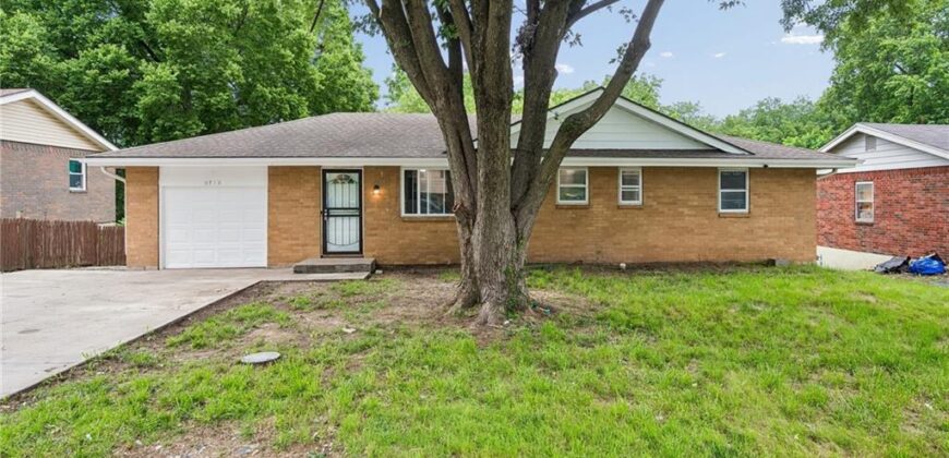 6716 NE Cotter Avenue, Kansas City, MO 64119
