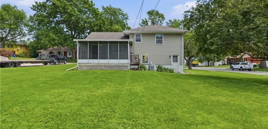 7514 N VIRGINIA Avenue, Gladstone, MO 64118