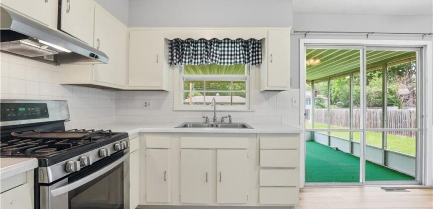 7514 N VIRGINIA Avenue, Gladstone, MO 64118
