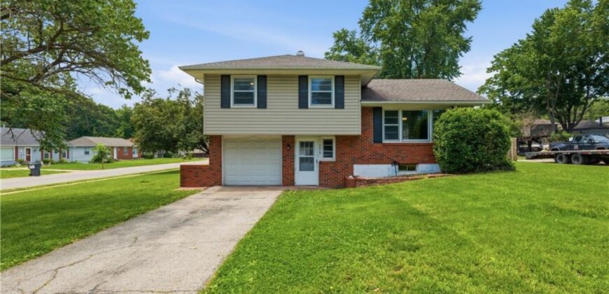 7514 N VIRGINIA Avenue, Gladstone, MO 64118