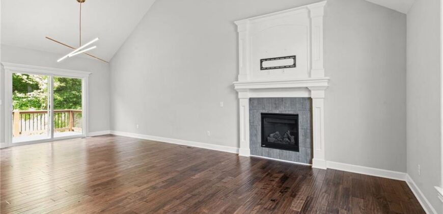5076 NW Timberline Drive, Riverside, MO 64150