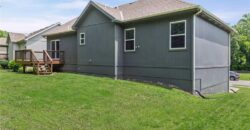 5076 NW Timberline Drive, Riverside, MO 64150
