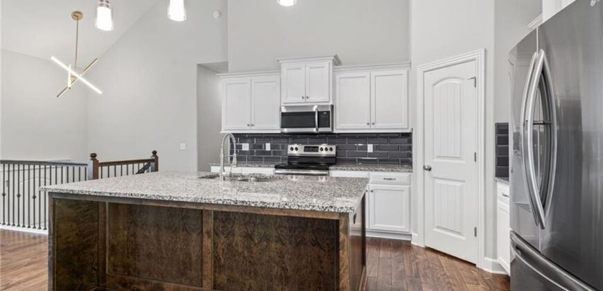 5076 NW Timberline Drive, Riverside, MO 64150