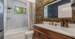 5233 NW Old Pike Road, Gladstone, MO 64118