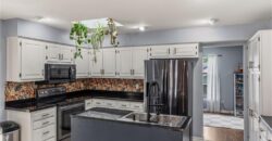 5233 NW Old Pike Road, Gladstone, MO 64118