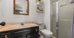 5233 NW Old Pike Road, Gladstone, MO 64118