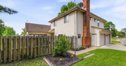 5233 NW Old Pike Road, Gladstone, MO 64118
