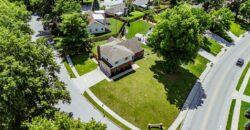 5233 NW Old Pike Road, Gladstone, MO 64118