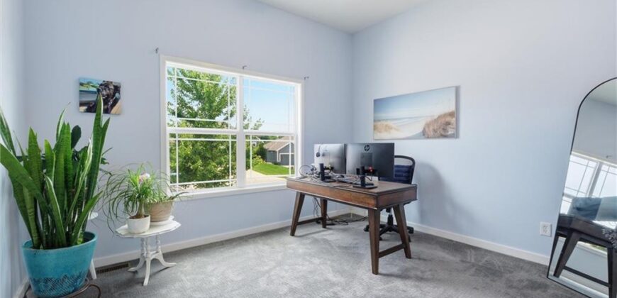 7450 NW Douglas Court, Parkville, MO 64152
