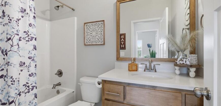 7450 NW Douglas Court, Parkville, MO 64152