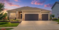 7450 NW Douglas Court, Parkville, MO 64152
