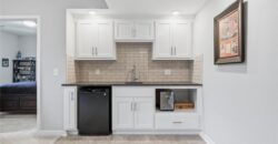 7450 NW Douglas Court, Parkville, MO 64152