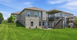 7450 NW Douglas Court, Parkville, MO 64152