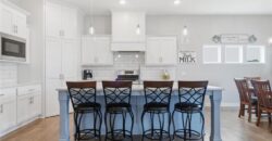 7450 NW Douglas Court, Parkville, MO 64152