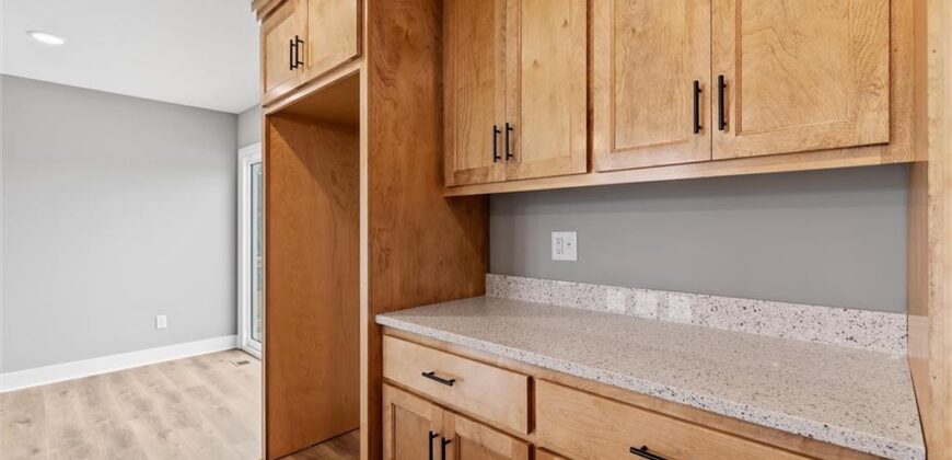 2211 Ashford Street, Excelsior Springs, MO 64024