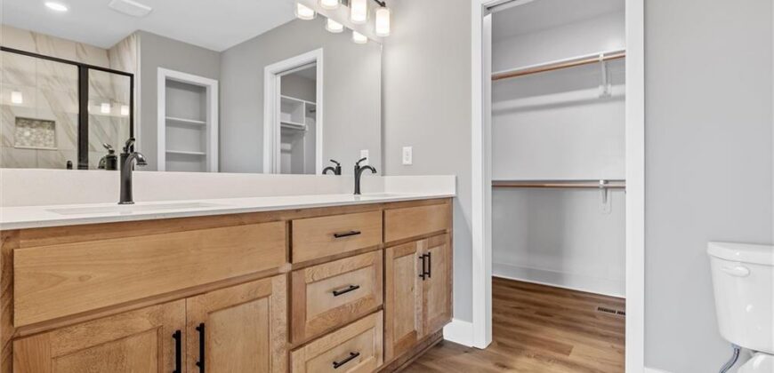 2211 Ashford Street, Excelsior Springs, MO 64024