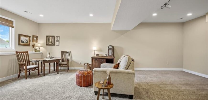 2216 Ashford Street, Excelsior Springs, MO 64024