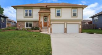 2216 Ashford Street, Excelsior Springs, MO 64024