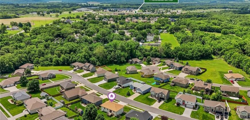 2216 Ashford Street, Excelsior Springs, MO 64024