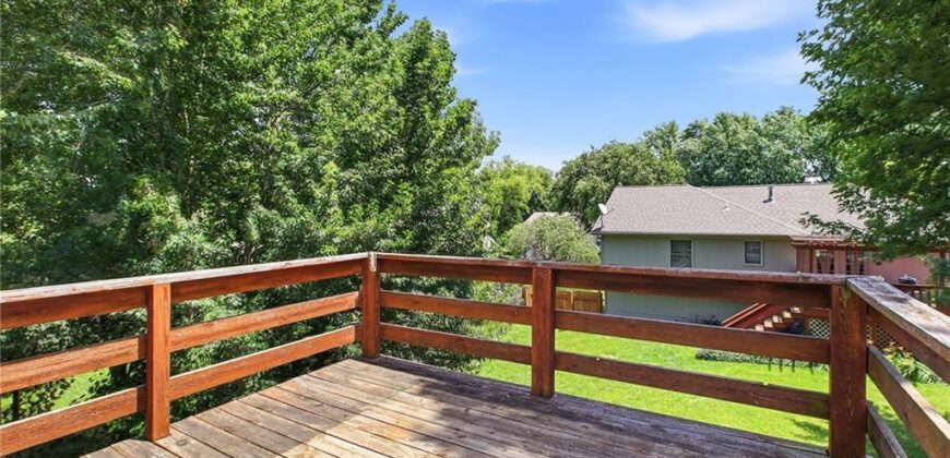 1803 SUNSET Drive, Kearney, MO 64060