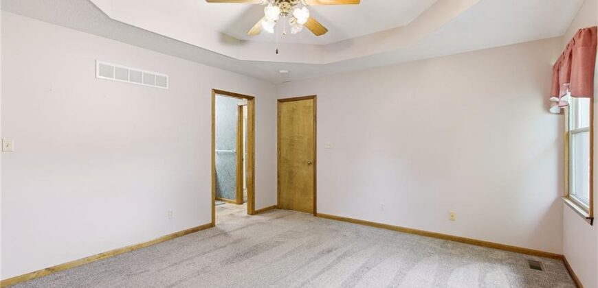 1803 SUNSET Drive, Kearney, MO 64060