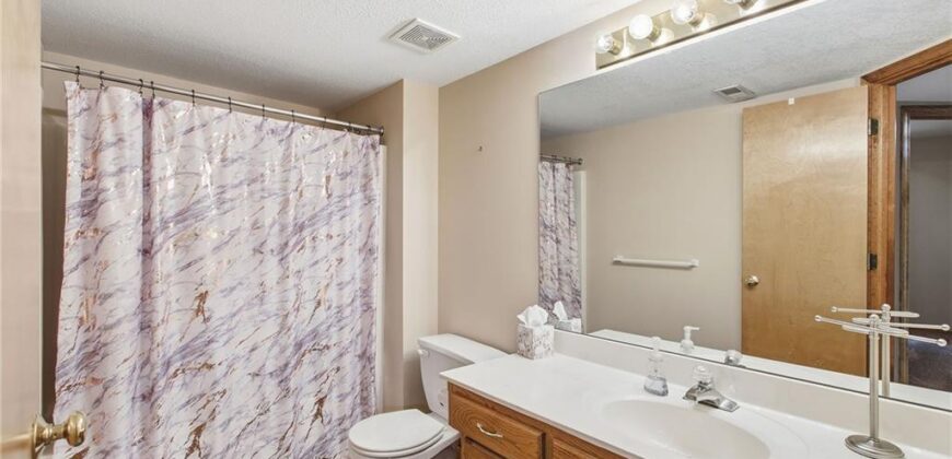 1803 SUNSET Drive, Kearney, MO 64060