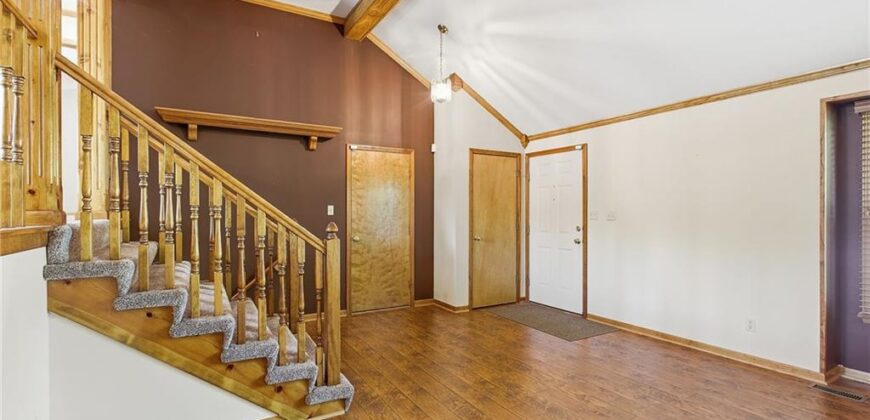 1803 SUNSET Drive, Kearney, MO 64060
