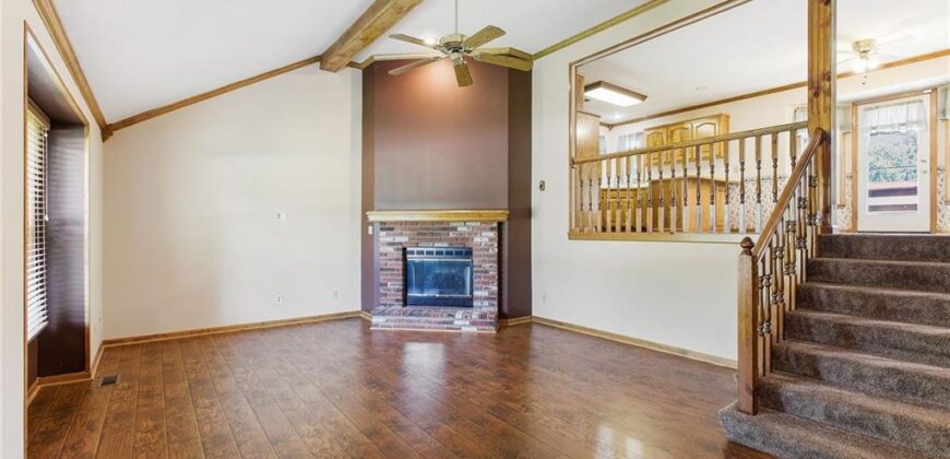 1803 SUNSET Drive, Kearney, MO 64060