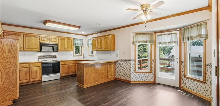 1803 SUNSET Drive, Kearney, MO 64060