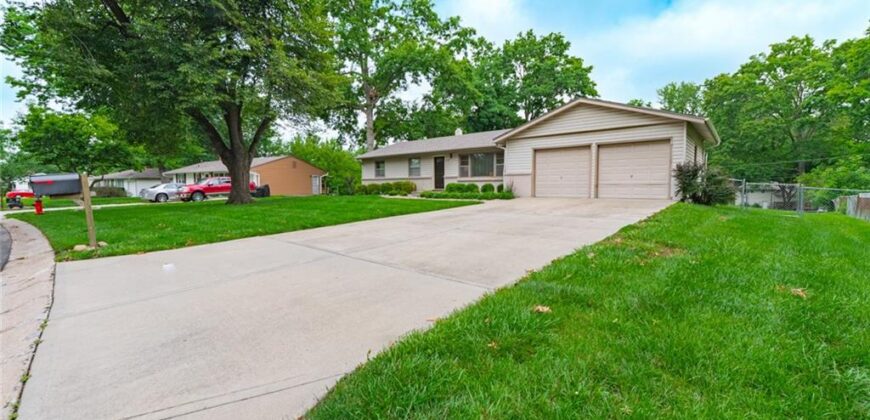 6108 NW KLAMM Drive, Kansas City, MO 64151