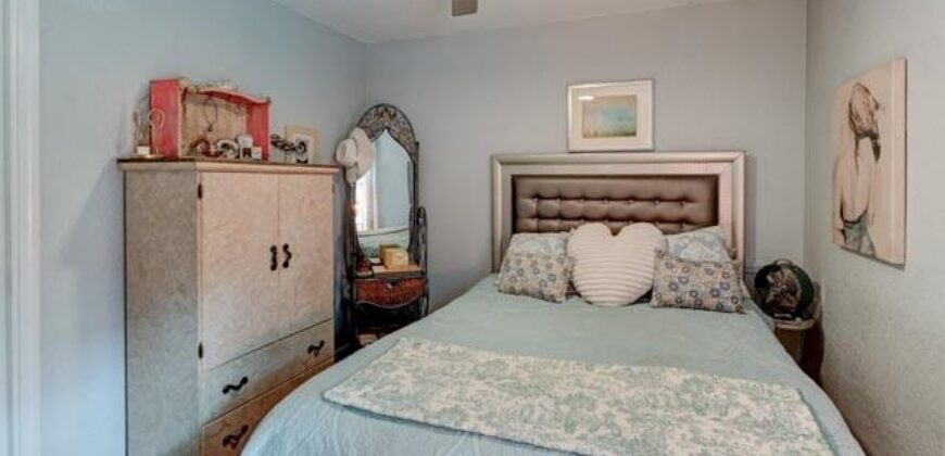 5507 NW Venetian Drive, Houston Lake, MO 64151