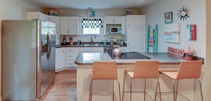 5507 NW Venetian Drive, Houston Lake, MO 64151