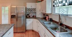 5507 NW Venetian Drive, Houston Lake, MO 64151