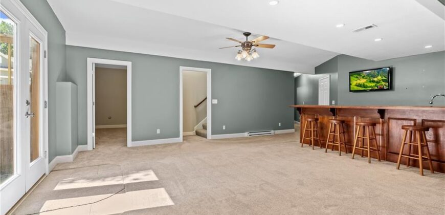 1709 Cambridge Circle, Kearney, MO 64060