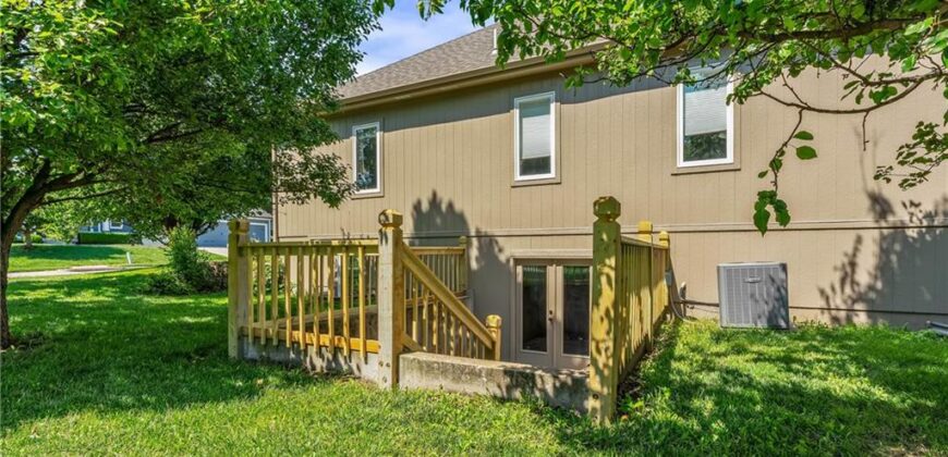 1709 Cambridge Circle, Kearney, MO 64060