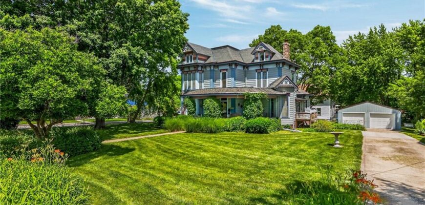 406 E Arthur Street, Liberty, MO 64068