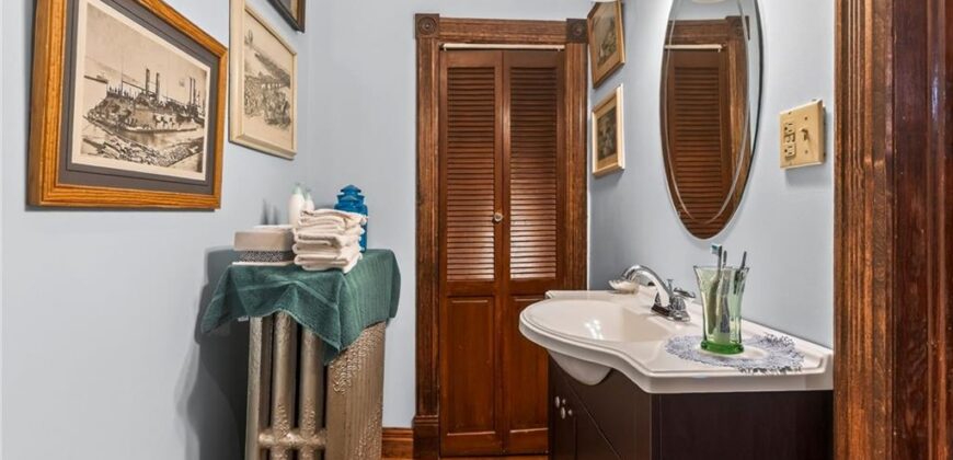 406 E Arthur Street, Liberty, MO 64068